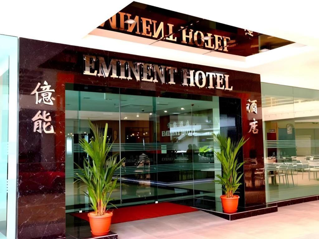Eminent Hotel Кота-Кинабалу Экстерьер фото